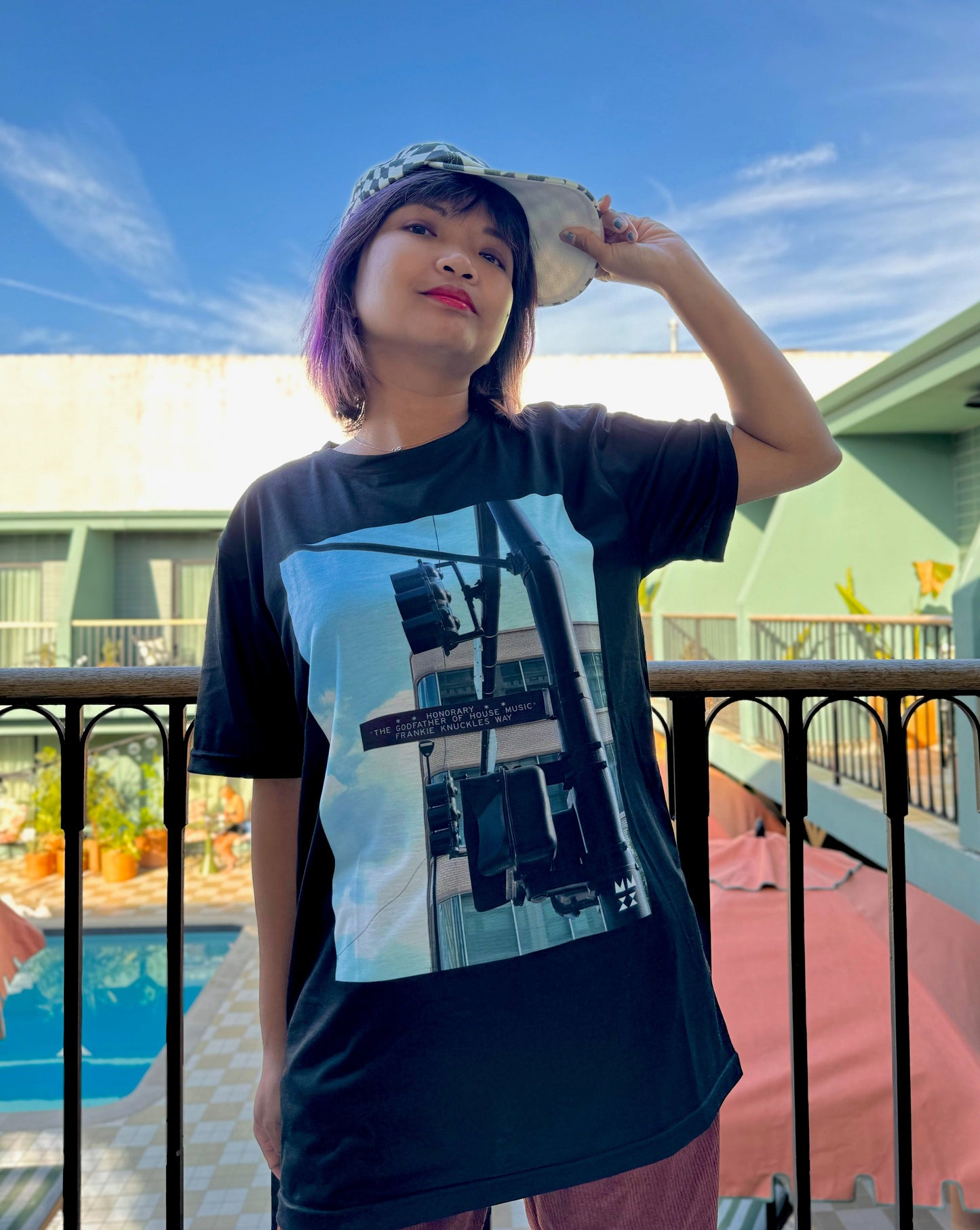 24/7 Tee - Chicago House